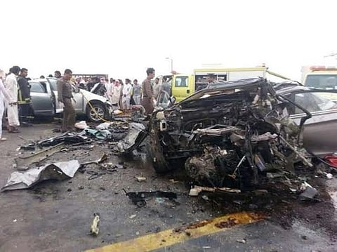 أهالي "تربة" يجددون مطالبهم بازدواجية "طريق حضن" لوقف الدماء