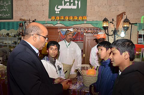 شاهد.. جناح مكة يبهر زوار الجنادرية بعنترة وزمزم وجو جو