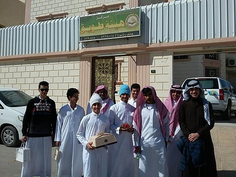طلاب مدرسة ثانوية يزورون "هيئة طويق" بالرياض