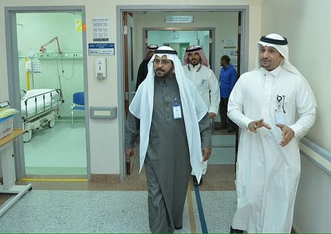 "الخمعلي" يوجّه بتأمين الملف الإلكتروني لمستشفى النبهانية