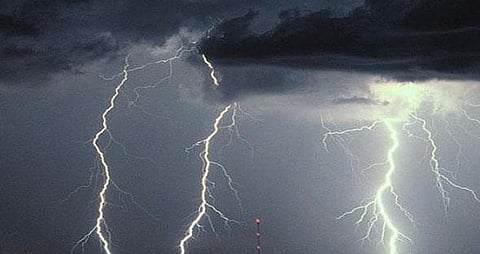 "الأرصاد": هطول أمطار رعديّة على تبوك والمدينة ومكة تمتد إلى حائل والجوف