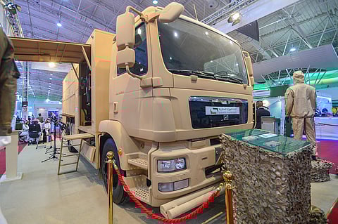 شاهد.. عربة تطهير أسلحة الدمار الشامل فكرة وصناعة سعودية