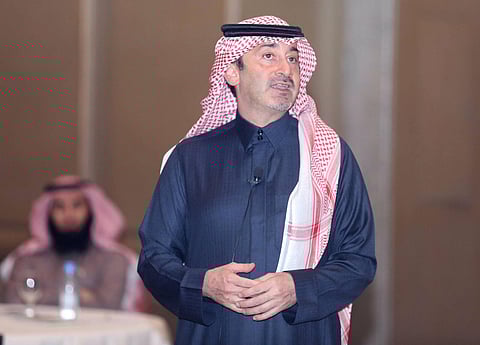 من اللبن للخرسانة.. "الفضل" يسلط الضوء على "العمارة في عهد الملك سعود"