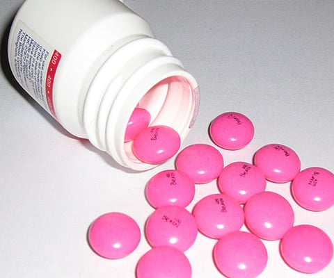 مصادر: مستحضر "بروفين" سليم.. وجار سحب "أومافن" وبيان متوقع لـ "الغذاء والدواء"