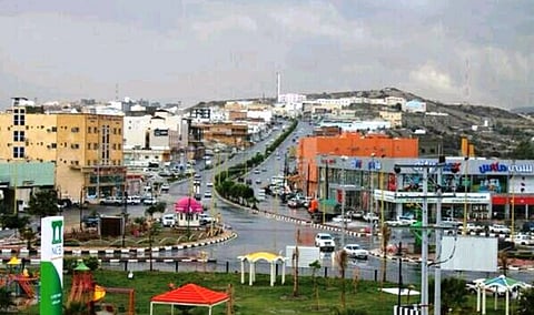 سباب وعنصرية بحسابات تواصل تدعي رسميتها ببلقرن.. والمحافظة: لا تتبعنا