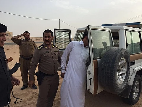 شاهد بالصور .. شاب حاول تهريب "إثيوبية" فكانت هذه نهايته في "رنية"