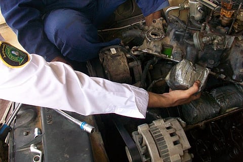 ضبط 20 ألف حبة كبتاجون داخل ماكينة سيارة في جمرك حالة عمار