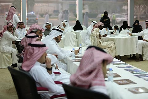 مركز الملك سلمان يتبنى 10 كتب لمؤلفين شباب بمعرض الكتاب