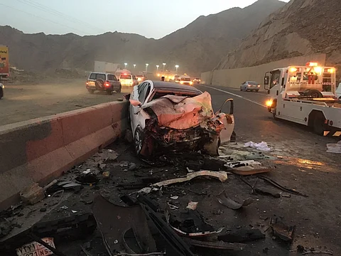 مصرع وإصابة أربعة أشخاص على طريق أبها- الدرب
