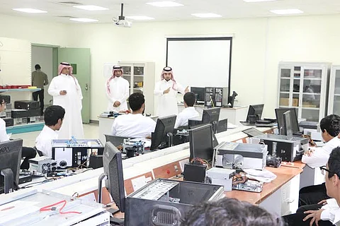 وحدات التدريب التقني بعسير تفعّل مشروع التأهيل المهني