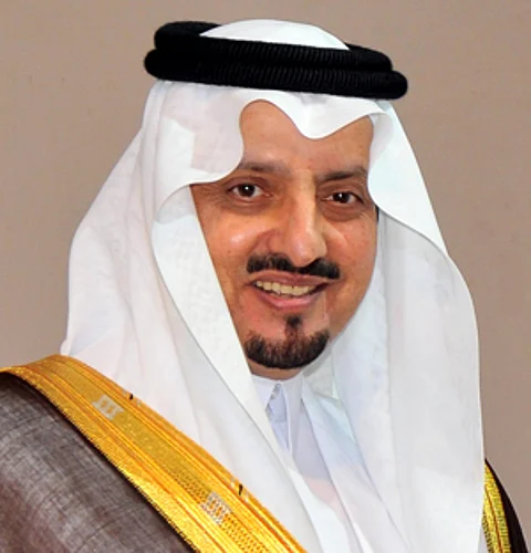 أمير عسير يعزي أسرة "أبو حمامة"