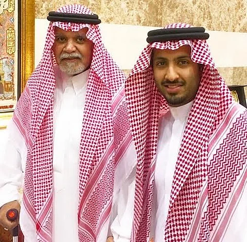 عودة "بندر بن سلطان" إلى أرض الوطن تشعل مواقع التواصل