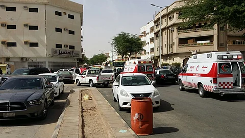 مصرع طفليْن وإصابة أمهما و"مُنقذ" في حريق ببريدة .. والتحقيقات جارية