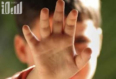 "الاعتداء الجنسي".. فيروس ينهش في جسد الأُسَر المفكَّكة