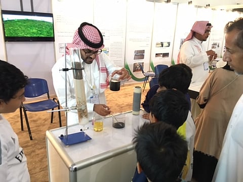 خيمة "واحة عاصمة الثقافة الإسلامية" بالمدينة .. أروقة توعوية وأنشطة دائمة