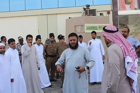 إصابة رجلي أمن في "حملة النصف ساعة" على جبل الرحمة