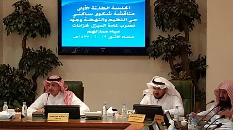 "بلدي الرياض" يعقد جلسة طارئة لمناقشة تلوّث مياه "النظيم" بالديزل