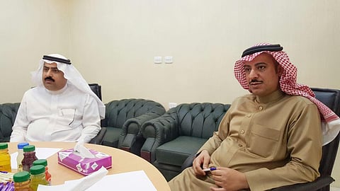 مدير تعليم دومة الجندل يعرض مشاريع التعليم بالمحافظة على الإعلاميين