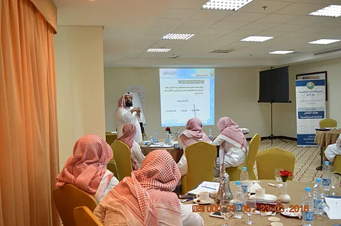 برنامج تدريبي حول "مهارات التعامل مع قضايا السحر" بهيئة مكة