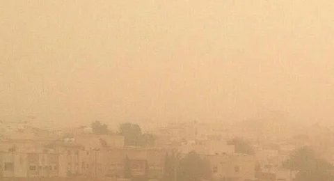 "الأرصاد": رياحٌ مُثيرة للأتربة على الشرقية والرياض ونجران والمدينة المنوّرة