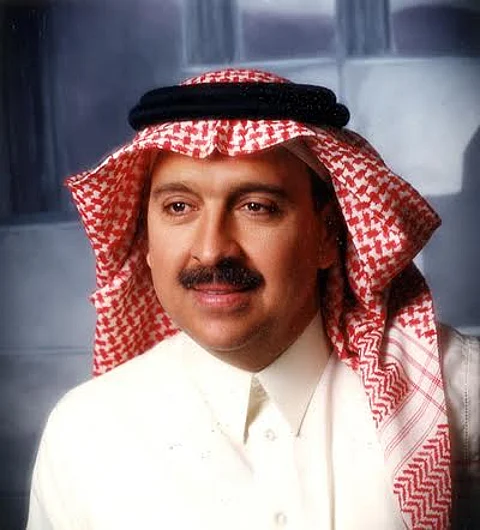 "الفقير": المواطن السعودي لا يعرف من هو ولا أين هو!