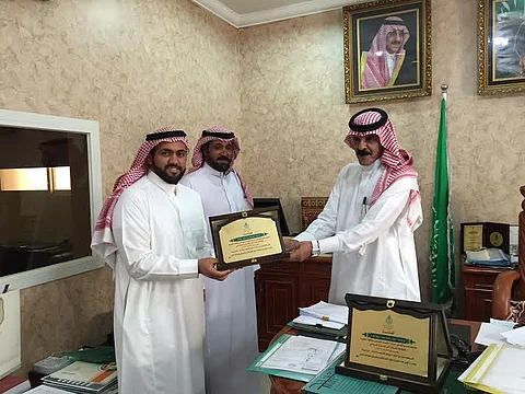 فرع بنك التسليف ببريدة يكرم الفائزين بجائزة "الشاب العصامي"