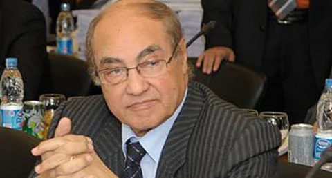 وفاة فاروق أبو زيد بعد صراع مع المرض .. تخرّج على يديه آلاف الصحفيين والإعلاميين