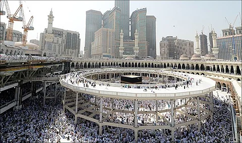 السديس: رئاسة الحرمين الشريفين تبدأ إزالة المطاف المؤقت غدًا