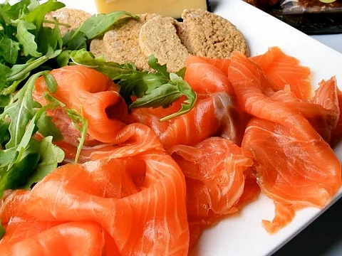 شاهد ما يمكن أن تشتريه بريال واحد في 15 دولة في العالم