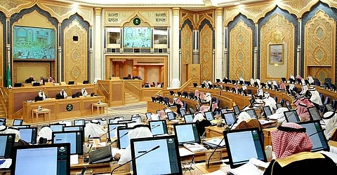 قريباً.. "الشورى" يناقش إضافة مادة تعاقب المتهورين في الظروف الجوية القاسية