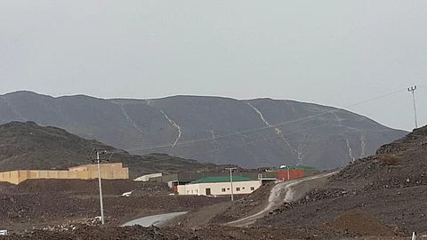 شاهد... هطول أمطار متوسطة على المدينة ..و"المدني" يدعو لأخذ الحيطة والحذر