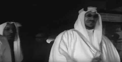 فيديو: 69 عاماً من الدبلوماسية السعودية – الهندية .. أطلقها الملك سعود بإمامة المصلين