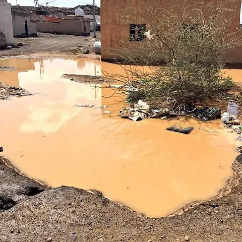 وفاة طفل غرقًا في حفرة ملأتها مياه الأمطار بـ"صعبية مهد الذهب"