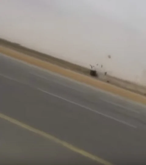 فيديو.. التفحيط يصرع قائد مركبة مقذوفاً ويصيب مرافقه بـ"صناعية الخرج"