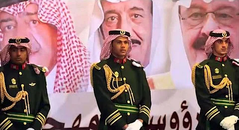 شاهد.. كلمات حانية للملك عبدالله تداولتها مواقع التواصل