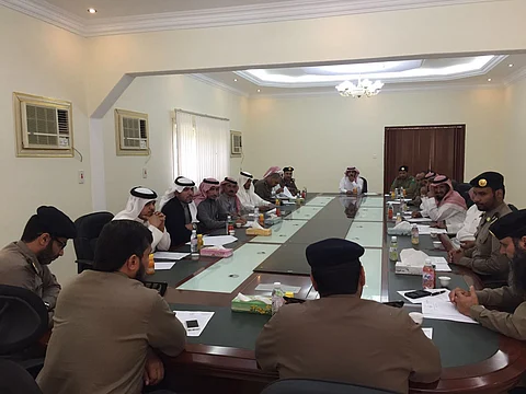 الدفاع المدني يبحث مشكلة "الآبار المهجورة" بميسان