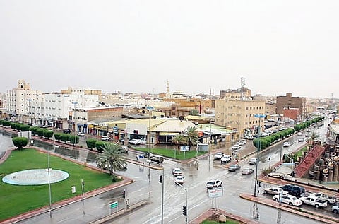 مواطن يناشد قبول ابنه المصاب بالتوحد بالتأهيل.. و"الشؤون": نحتاج لتقرير