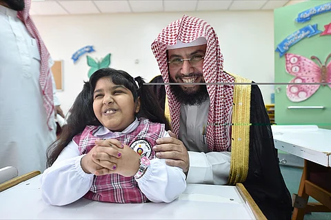 إمام وخطيب الحرم: أتمنى تواجد جمعية الأطفال المعوقين في كل العالم الإسلامي