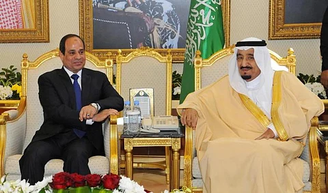 الدعم النفطي السعودي لمصر.. وصل مباشرة للشعب وأعاد الحياة لمصانع توقّفت