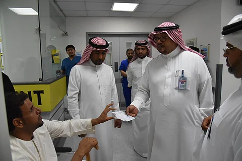 "الرويلي" يدير مستشفى التخصصي بسكاكا لمدة يوم واحد