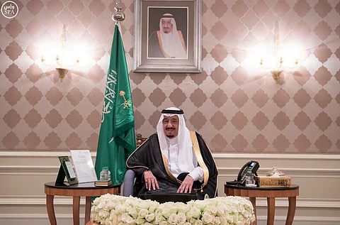 خادم الحرمين يستقبل السفراء العرب المعتمدين لدى مصر