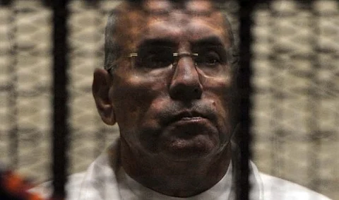 السجن 10 سنوات لوزير مصري.. أدين بتلقي رشوة مقابل تخصيص أرض