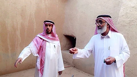 وفد من "الإسلامية" يزور ديار "القصب" وسوق العبيدي التاريخي