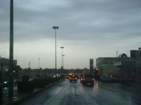 "الأرصاد" تحذر من أمطار على القصيم.. ولا قرار لتعليق الدراسة حتى الآن