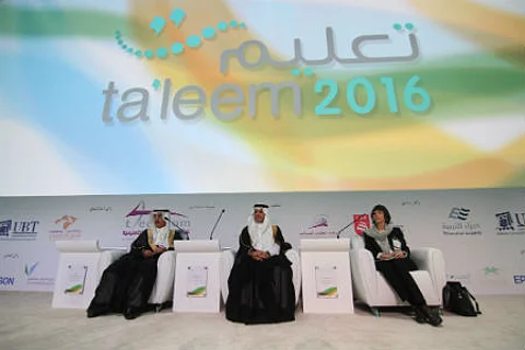 "العيسى" يفتتح فعاليات منتدى ومعرض التعليم بالرياض