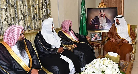 أمير نجران: السعودية قلب العالم الإسلامي .. ومسؤولياتنا تتعاظم في خدمة الدين