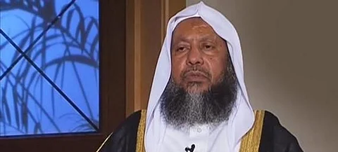 شاهد.. آخر تلاوة للشيخ "أيوب" قبيل وفاته بساعات