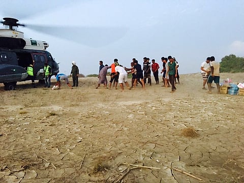 طائرات البحرية تنفّذ مهمة في "حنقفة صبيا" المحاصرة بالسيول