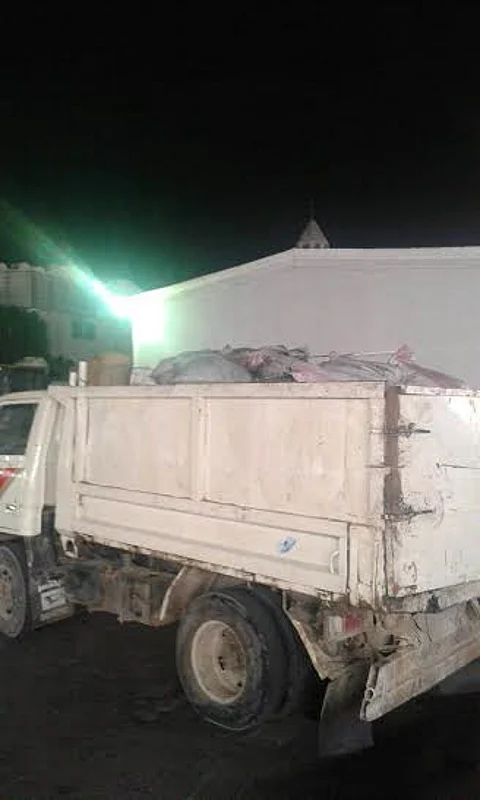 بلدية جنوب جدة تضبط قائد "دباب" محمّل بكميات أرز فاسد