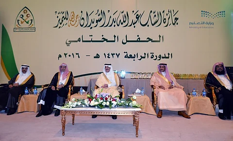 إمام الحرم المكي "ابن حميد": الاستثمار الحقيقي يكمن في العنصر البشري